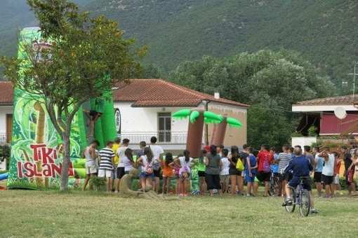 noleggio-gonfiabili-arrampicata-04