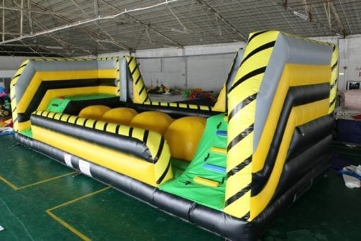 parco-giochi-gonfiabili-roma-wipeout-noleggio-02