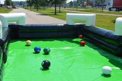giochi-gonfiabili-noleggio-calcio-biliardo-06